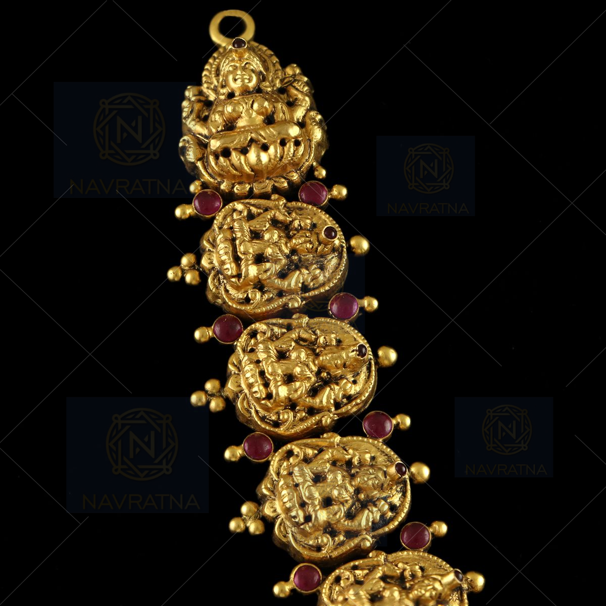 Nagas pendant clearance gold