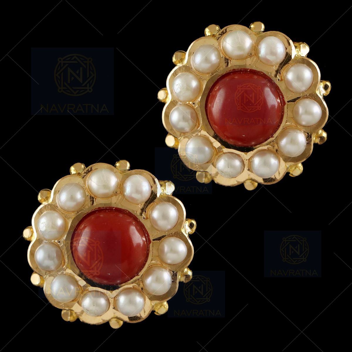 Pearls earrings with carnelian stones